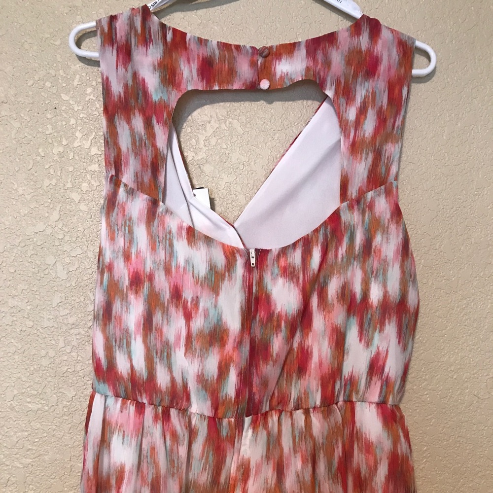 NWT Short High-Low Spring Flowy Dress. - Picture 4 of 5